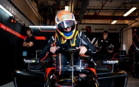 Segundo día de Nicolás Varrone en FIA Fórmula 2 en Abu Dhabi