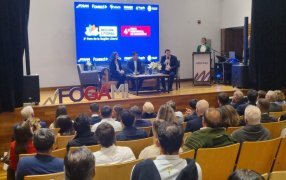 Con el objetivo de potenciar el acceso al crédito para las PyMEs se desarrolló en Posadas el Foro Provincial y Regional de Garantías, con la presencia del Ministro Safrán
