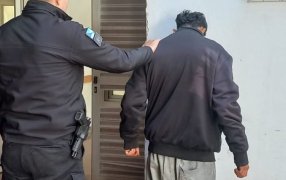Posadas: Intentó robar una motocicleta a punta de cuchillo y terminó detenido tras una persecución policial
