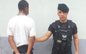 Un hombre resultó gravemente herido: Ronda de tragos entre amigos culminó en un ataque con cuchillo y un detenido en la localidad de Tres Capones