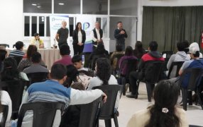 Apóstoles: Capacitación de fotografía, reunió a un grupo de emprendedores y PyMEs interesados en potenciar la imagen de sus proyectos