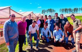 Capacitaron en el Centro Hortícola del Municipio de San Vicente a equipos técnicos para fortalecer las plantineras municipales