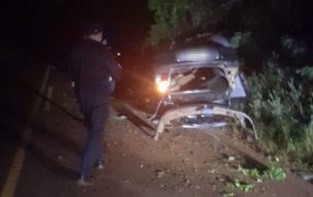 Misiones: Un joven resultó con lesiones leves tras despistar y volcar sobre la Ruta Provincial N° 103 en el Municipio de Campo Ramón