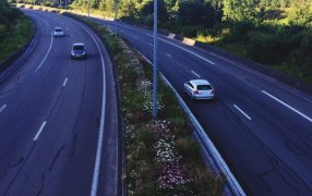 Seguridad vial en rutas: Mantenimiento y precauciones para un viaje seguro