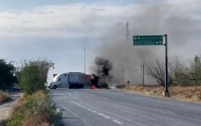 México: Tras muerte de "El Mencho", se reportan bloqueos carreteros y quema de vehículos en al menos ocho estados, cierres y afectaciones a la circulación
