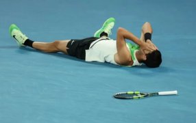 Tenis: Carlos Alcaraz venció a Novak Djokovic y se quedó con el Australian Open 2026 en una final histórica
