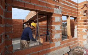 A trazar bien el presupuesto: Construir una casa de 60 m2 cuesta 86.000 dólares y sigue el alza de los costos