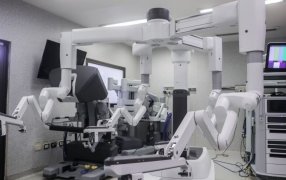 Posadas: El Hospital Dr. Ramón Madariaga suma 84 cirugías con su nuevo robot Da Vinci y roza las 2.000 intervenciones desde 2012
