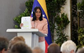 Venezuela: Delcy Rodríguez invitó a Estados Unidos a “trabajar juntos en una agenda de cooperación” tras la captura del ex dictador Maduro