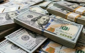 El peso, menos atractivo: Se aceleró la compra de dólares para ahorro en Abril y alcanzó el monto más alto desde las elecciones