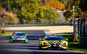 GT Cup Italiano: Triunfo argentino con Franco Girolami, junto a Leonardo Arduini, el de Isla Verde se llevó la primera carrera del fin de semana en Monza