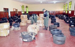 Gendarmería Nacional aperturó encomiendas que contenían 273 neumáticos: Se trataron de 205 bultos interdictados sobre el trazado de la Ruta Nacional Nº 14