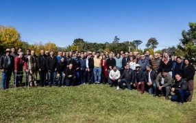 Misiones: Intendentes de 67 Municipios reivindicaron al Gobernador Hugo Passalacqua como "máxima autoridad política del Estado y articulador estratégico"
