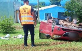Dos de Mayo: Un automovilista de 28 años resultó con lesiones leves tras despistar y volcar sobre la Ruta Nacional N° 14