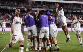 Torneo Apertura: Lanús venció por 1 a 0 a Estudiantes de la Plata, pero sigue sin entrar en los ocho mejores de la Zona A