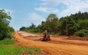 San Ignacio: La Dirección Provincial de Vialidad comenzó trabajos sobre el camino de acceso al Parque Teyú Cuaré