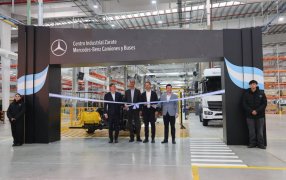 Mercedes-Benz inauguró en Zárate su nueva planta de camiones y buses tras una inversión de 110 millones de dólares