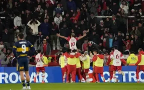 Torneo Clausura: Boca Juniors perdió con Huracán en el Ducó y profundizó su crisis, el equipo de Miguel Ángel Russo cayó 1 a 0 con un golazo de Matko Miljevic y todavía no ganó desde su llegada