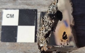 Hallan dos nuevos minerales en un meteorito de 15 toneladas métricas que impactó en África