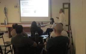 Posadas: El Hospital Dr. Ramón Madariaga profundiza el manejo integral de patologías mediante ateneos multidisciplinarios