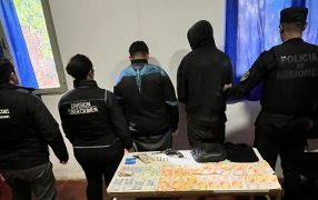 Capturaron a dos hermanos de 18 y 15 años, quienes serían acusados de asaltar a un abuelo de 86 años en la localidad misionera de Dos de Mayo