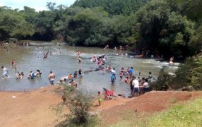 La localidad misionera de Azara se prepara para recibir al turismo en el 20° Festival Provincial de la Mojarrita, que se realizará del 17 al 19 de Enero en el Balneario Municipal del Arroyo Chimiray