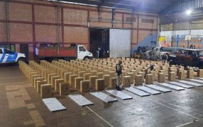 Misiones: Prefectura Naval Argentina secuestró 82 mil atados de cigarrillos