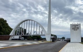 Representantes de IndyCar recorrieron el Autódromo Oscar y Juan Gálvez de la Ciudad Autónoma de Buenos Aires, analizaron las alternativas para una futura visita de la serie americana en el país