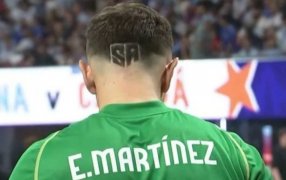 El nuevo look del Dibu Martinez en el debut de Argentina en la Copa America