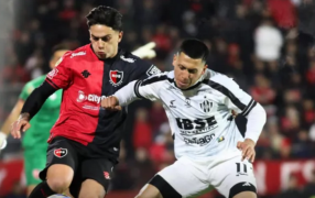 Con muchas polémicas, Newell's Old Boys y Central Córdoba de Santiago del Estero empataron 1 a 1 en Rosario