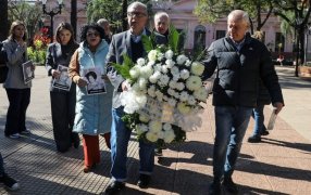 Posadas: El Gobernador Hugo Passalacqua participó del acto conmemorativo por el 31° aniversario del atentado a la AMIA