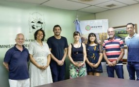El Gobierno Provincial y la ONG Mayma firmaron un convenio de trabajo para promover el fortalecimiento de comunidades piscícolas en Misiones con un enfoque regenerativo