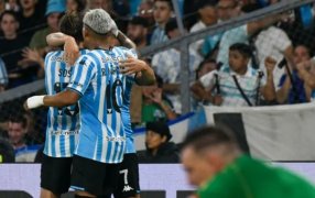 Liga Profesional de Fútbol: Racing Club venció a River Plate por 1 a 0 y lo complicó en su pase a la Copa Libertadores