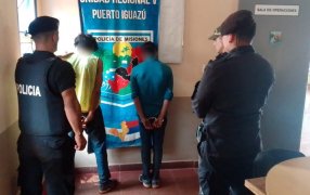 Misiones: Arrestaron a dos individuos buscados por un homicidio en Puerto Esperanza, ya son cuatro los detenidos