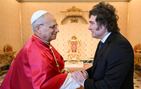 El Presidente Javier Milei se reunió con León XIV y el Papa le confirmó que visitará la Argentina