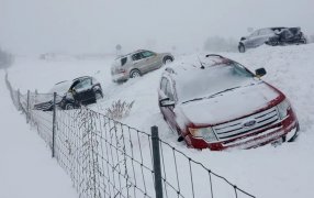 Más de un millón de personas sin luz y casi 7.000 vuelos cancelados ha dejado la tormenta invernal que azota los Estados Unidos