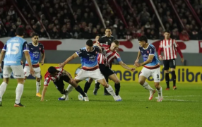 Estudiantes de la Plata empató con Cerro Porteño del Paraguay y avanzó a cuartos de final de la Copa Libertadores