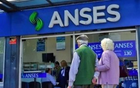 Bono oficial de ANSES para jubilados, de cuánto es y a quiénes corresponde