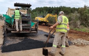 Programa Mejores Rutas en Misiones: Intensos trabajos de bacheo profundo en la Ruta Provincial N° 4, ejecuta la Dirección Provincial de Vialidad