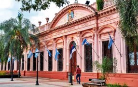 Misiones extiende la suspensión de designaciones de planta permanente hasta el 31 de Diciembre de 2025