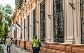 Misiones achicó un 34,4% del gasto público: El Gobierno Provincial prioriza su presupuesto en las áreas de salud, educación y seguridad