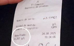 Récord etílico en la ciudad misionera de Apóstoles: Motociclista de 27 años dió 4,26 de alcohol y terminó detenido