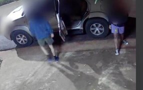 Misiones: Tres jóvenes a disposición de la Justicia por provocar daños realizando desafíos virales, denominados "rompe portón" en Puerto Iguazú