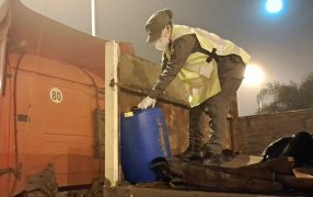 San José: Interceptan casi 50 kilos de metanfetaminas que tenían como destino la provincia de Córdoba, un camión de origen brasilero transportaba un bidón con una sustancia que arrojó resultado positivo para el estimulante