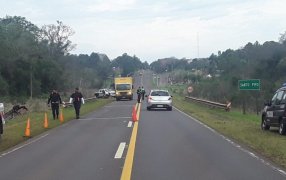 Misiones: Despiste sobre la Ruta Nacional Nº 12 en jurisdicción del Municipio de Santo Pipó, dos personas lesionadas