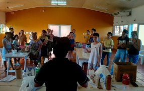 Apóstoles: En los distintos barrios del Municipio, amplia participación  de vecinos en los talleres de elaboración de pan dulce navideño