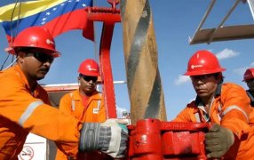 Levantó restricciones: Venezuela aumenta su producción de petróleo y se acerca a un millón de barriles por día