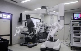 El robot Da Vinci del Hospital Dr. Ramón Madariaga marca un hito en cirugías urológicas mini invasivas