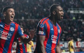 San Lorenzo de Almagro venció por 2 a 0 a Deportivo Cuenca de Ecuador y es puntero en el Grupo D de la Copa Sudamericana