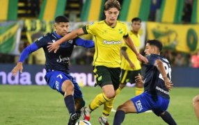 Vélez Sarsfield quedó como líder de la Zona A tras igualar 1 a 1 con Defensa y Justicia por el Torneo Apertura